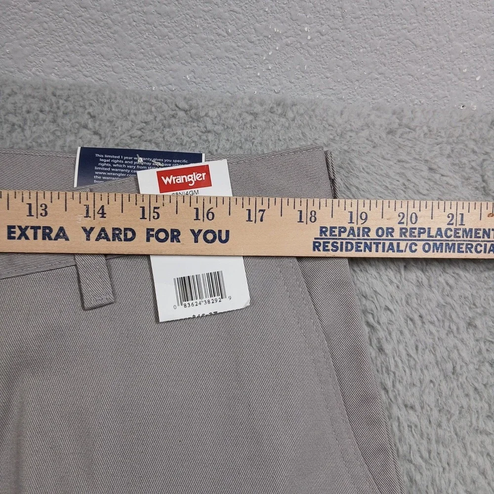 Wrangler Ultimate Khaki Pants Mens‎ 36x32 Tan No Iron Flat Front Straight NWT
